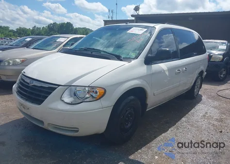 2006 Chrysler Town & Country Lx из США, поврежденный, VIN 1A4GP44R16B751237